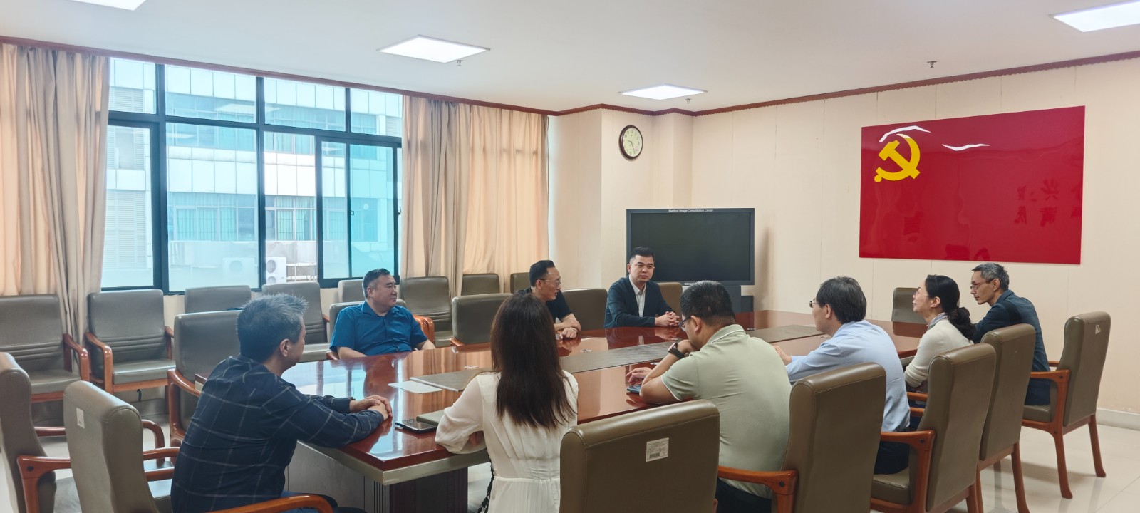 南昌大学第一附属医院赵艳平同志挂职我院副院长